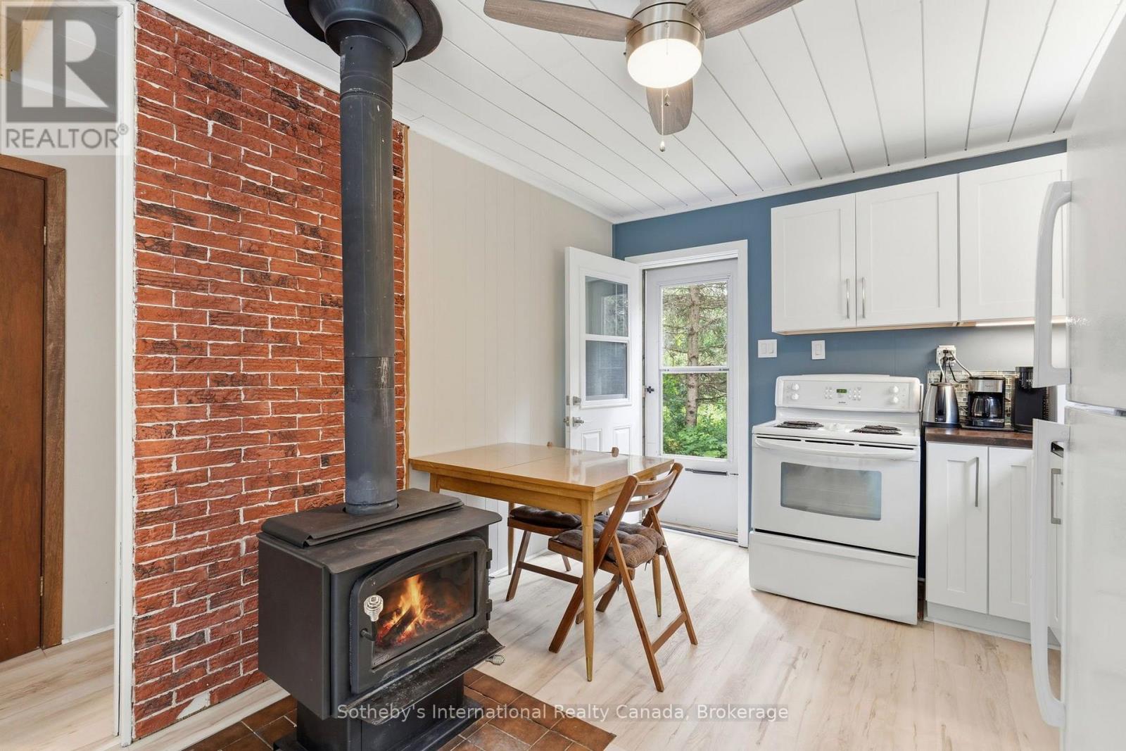 13 Pine Tree Road, Magnetawan, Ontario  P0A 1P0 - Photo 15 - X13638230
