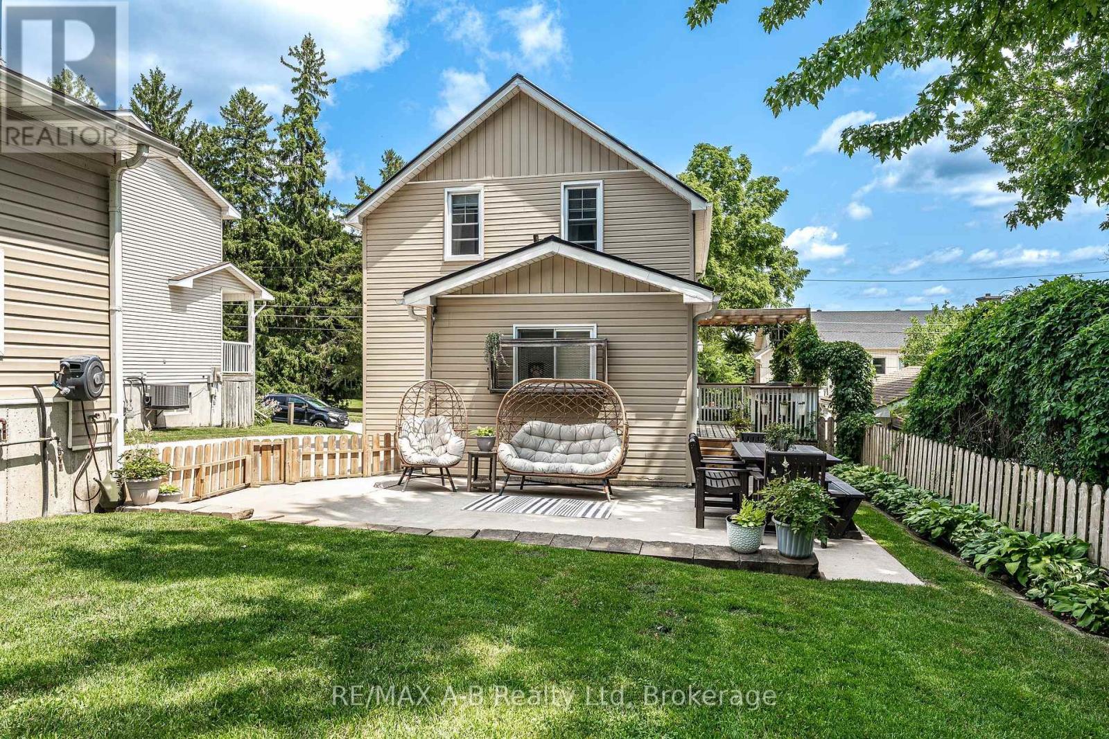 104 Ontario Street S, St. Marys, Ontario  N4X 1C2 - Photo 40 - X13638318