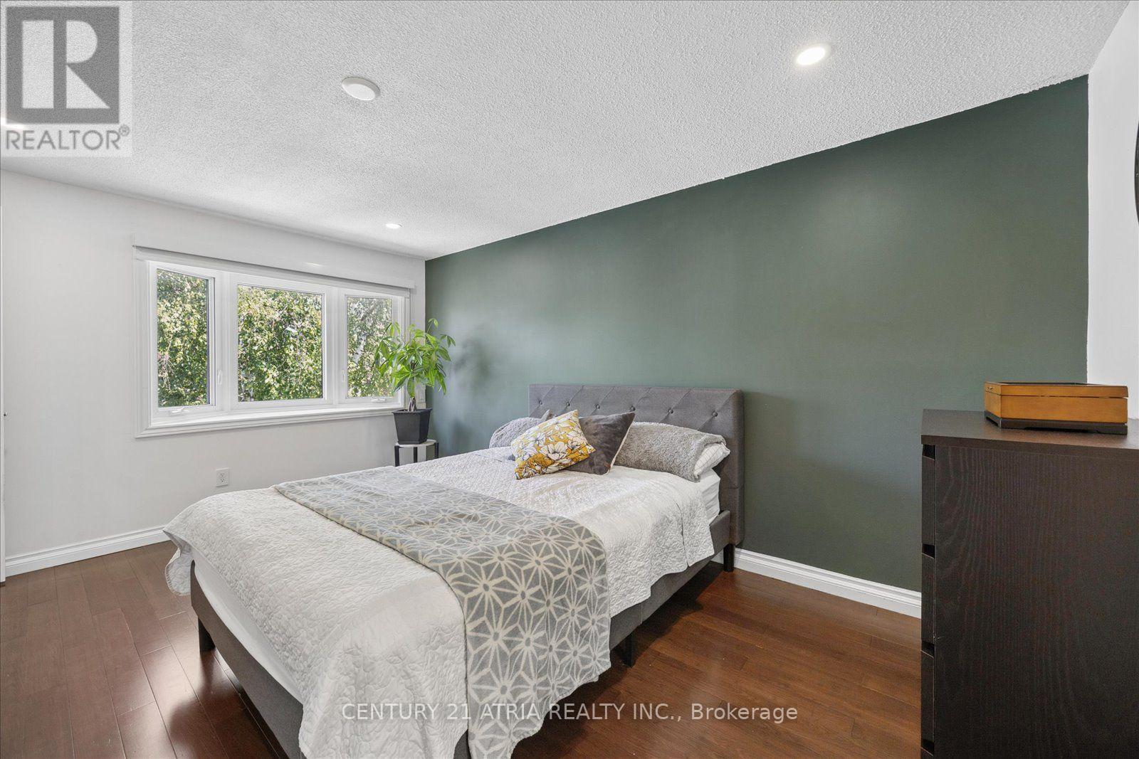 1040 Birchwood Drive, Newmarket, Ontario L3Y 6J8 - Photo 17 - N13638320