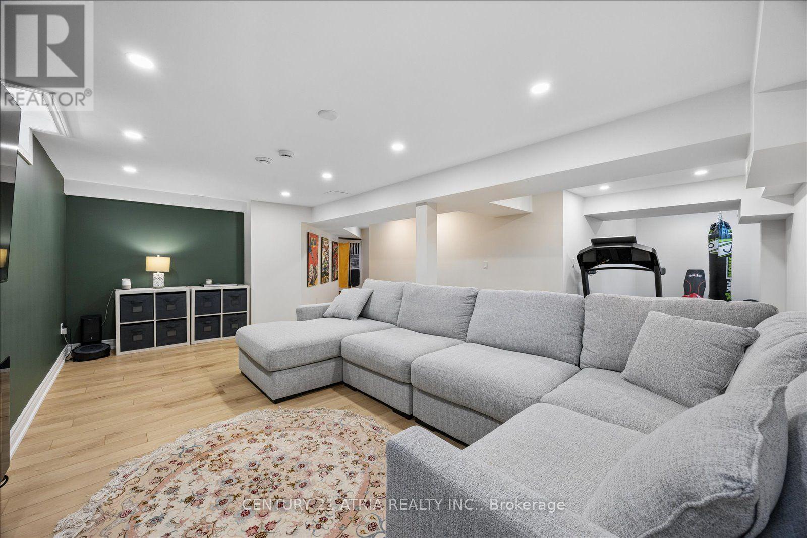 1040 Birchwood Drive, Newmarket, Ontario L3Y 6J8 - Photo 27 - N13638320