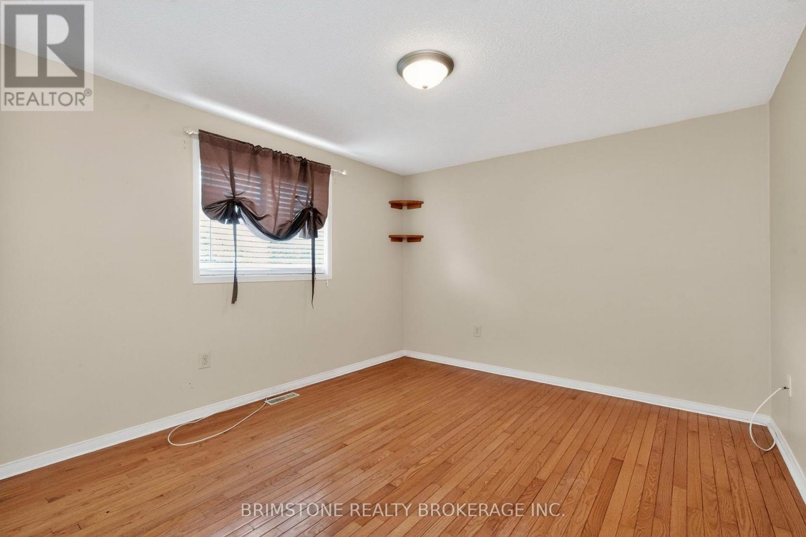 9 Holly Meadow Road, Barrie, Ontario  L4N 8S1 - Photo 16 - S13638182