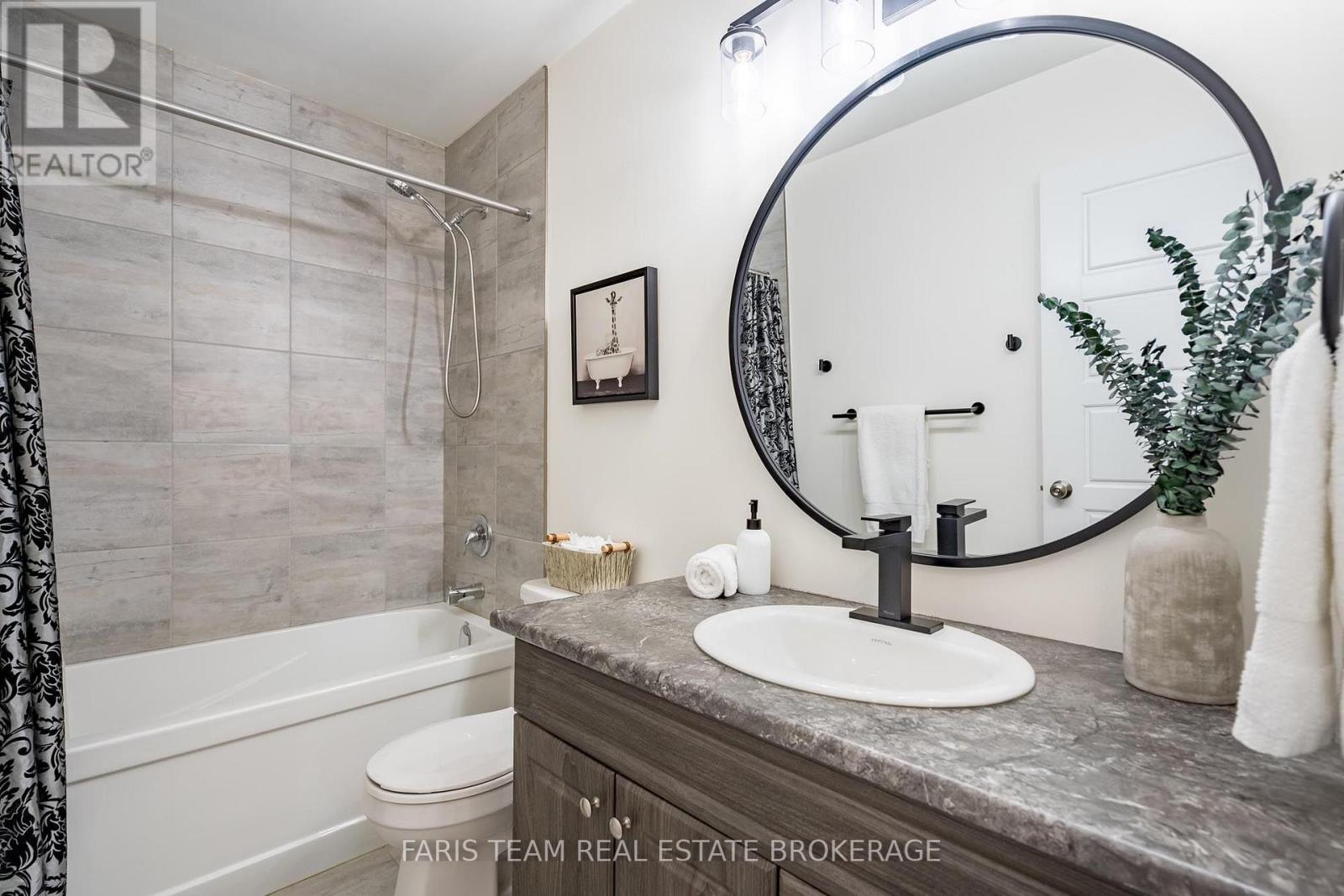 17 Hunter Avenue, Tay, Ontario  L0K 2A0 - Photo 21 - S13638262