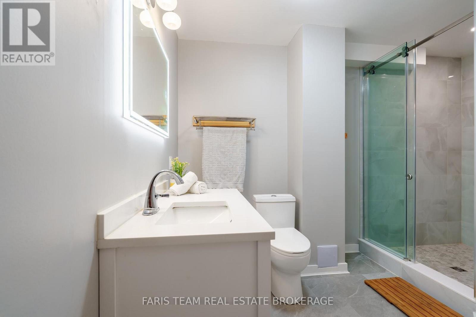 17 Hunter Avenue, Tay, Ontario  L0K 2A0 - Photo 31 - S13638262