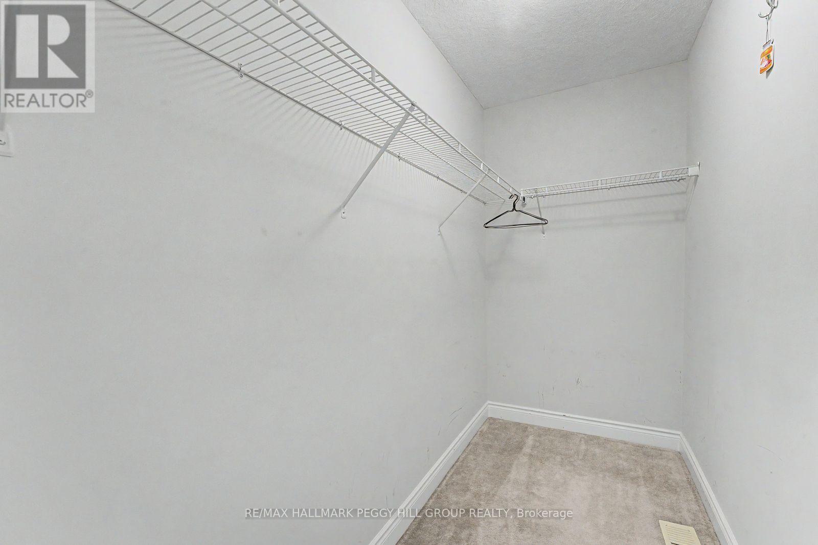 Upper - 53 Nathan Crescent, Barrie, Ontario  L4N 0S4 - Photo 7 - S13638280