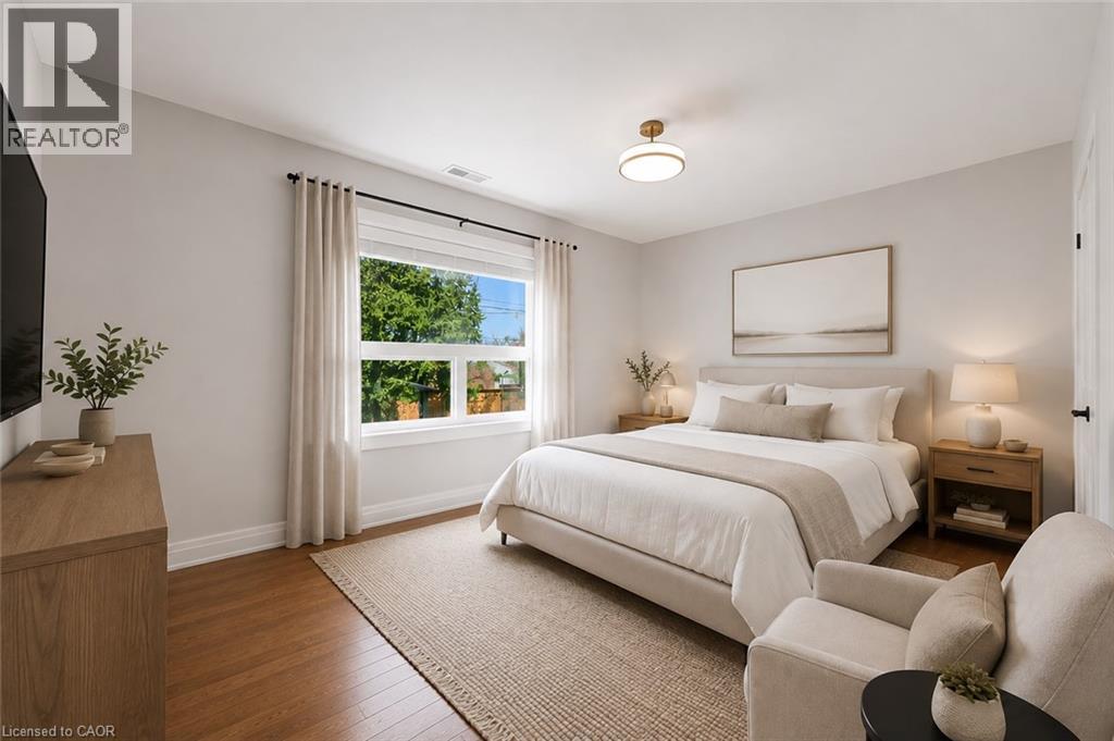 22 North Heights Road Unit# Main Level, Toronto, Ontario  M9B 2T1 - Photo 6 - 40844102