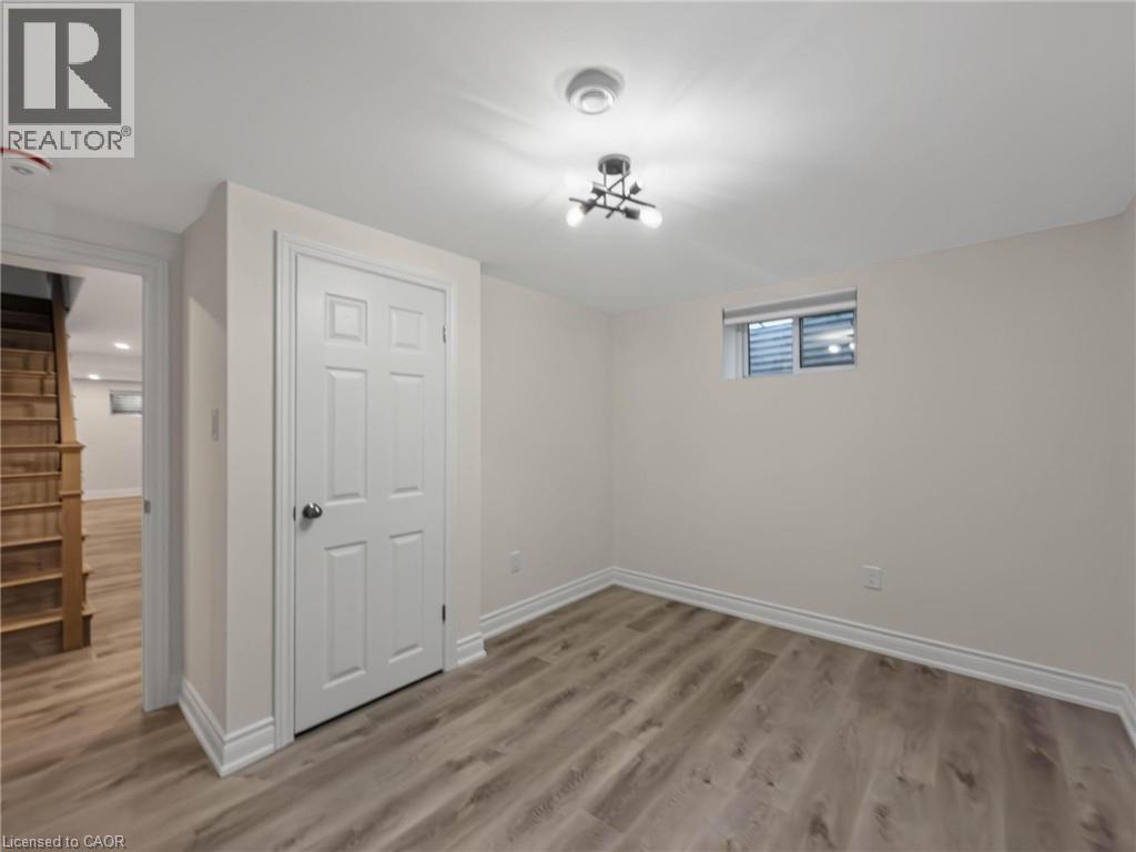 2130 Greenhurst Avenue Unit# Lower, Mississauga, Ontario  L4X 1J6 - Photo 10 - 40853189
