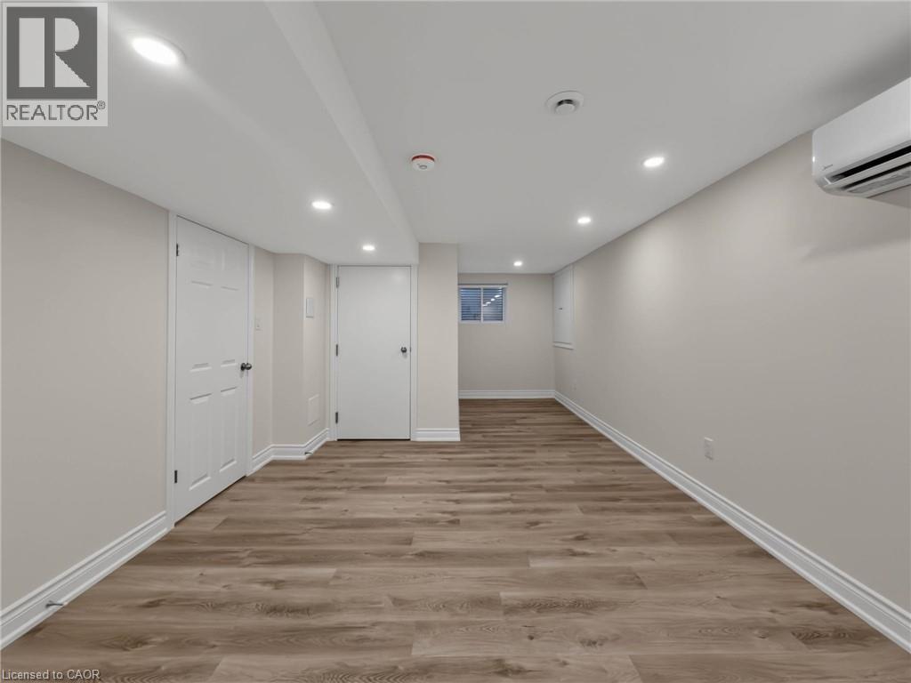 2130 Greenhurst Avenue Unit# Lower, Mississauga, Ontario  L4X 1J6 - Photo 11 - 40853189