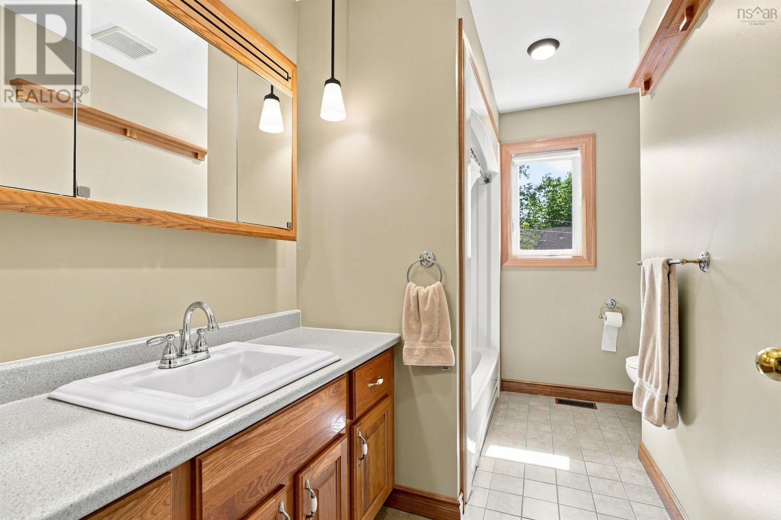 34 Bass Court, Dartmouth, Nova Scotia B2V 2R8 - Photo 35 - 202619553