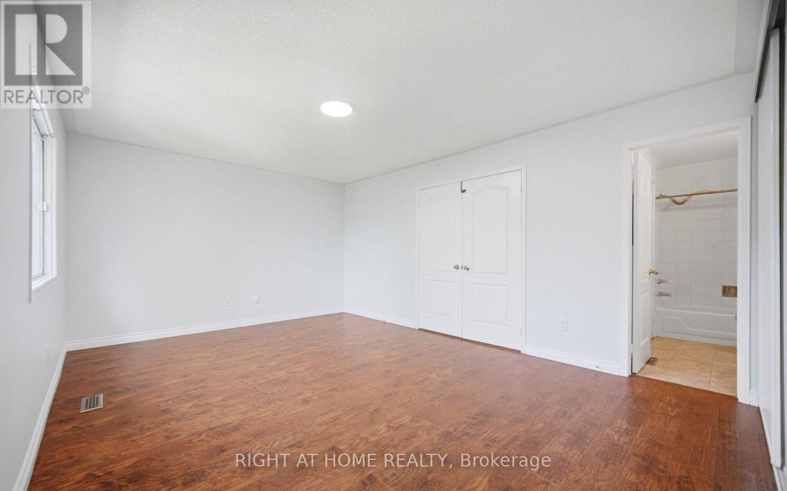 2349 Strawfield Court, Oakville, Ontario  L6H 6C2 - Photo 16 - W13638200