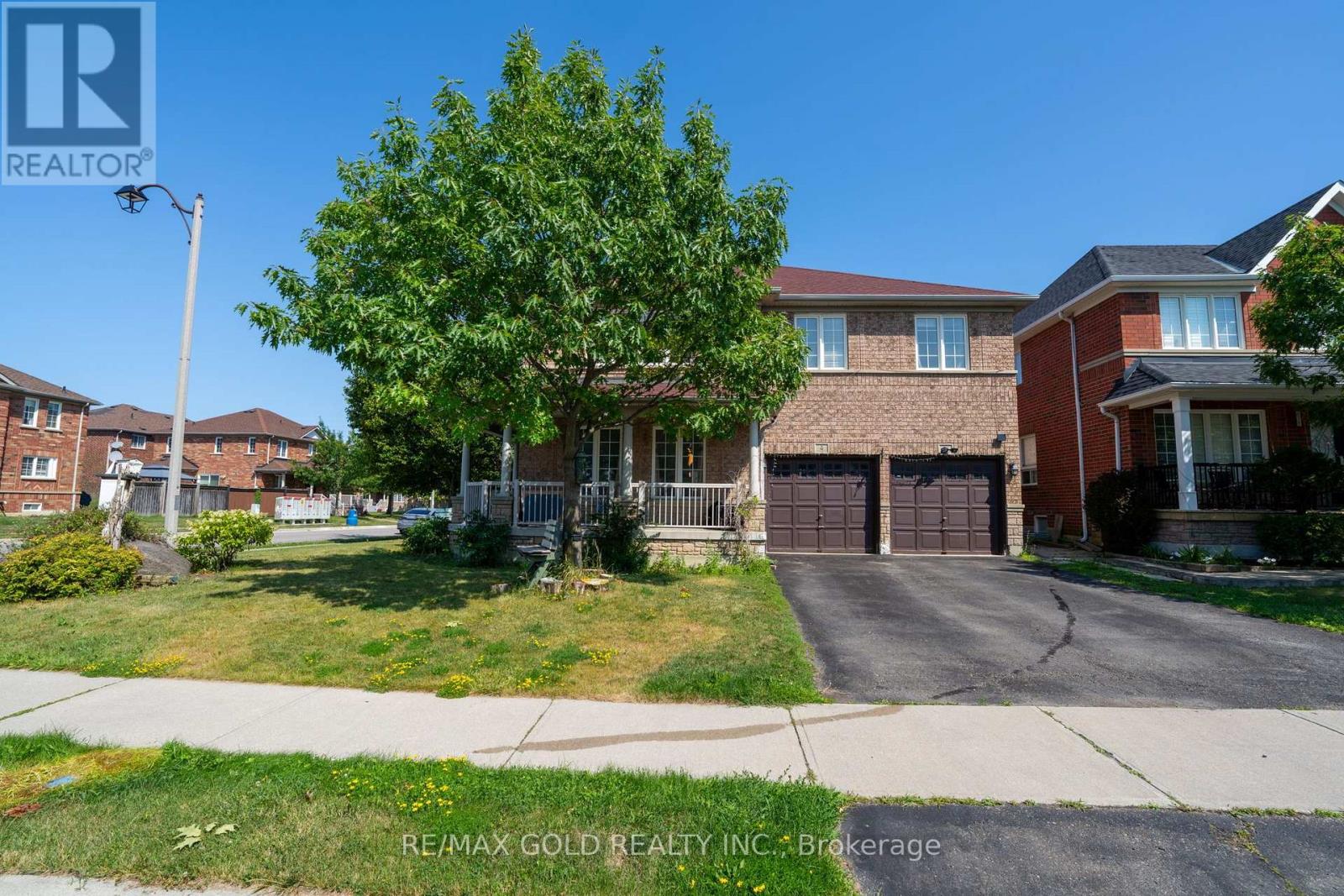 4 SUNNYVIEW ROAD, Brampton, Ontario