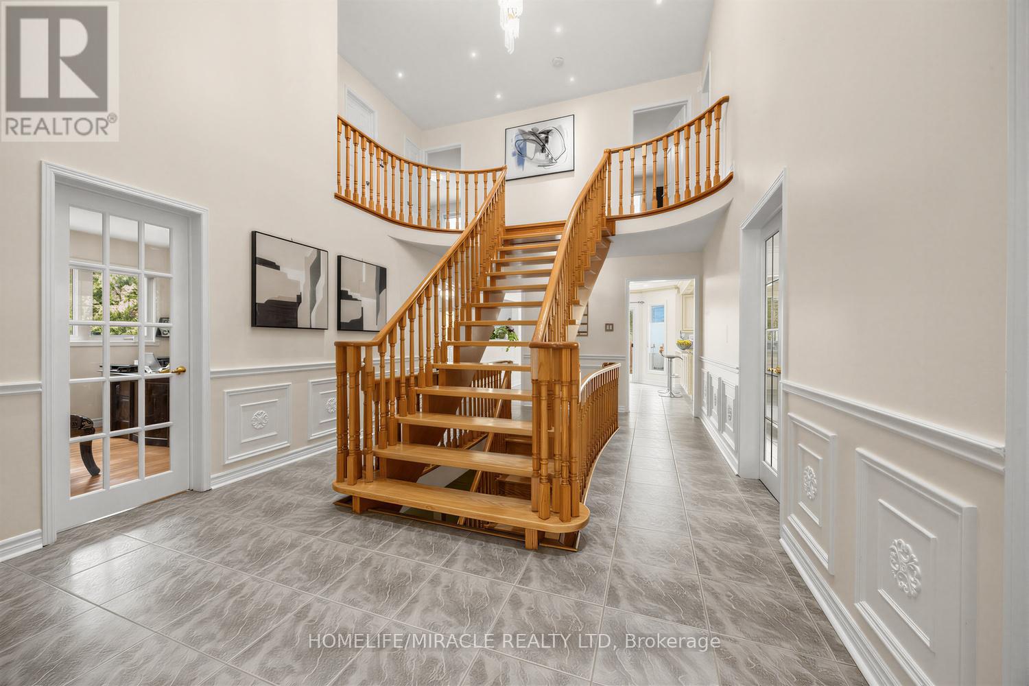 2023 Jacamar Court, Mississauga, Ontario  L5L 3P7 - Photo 4 - W13638286