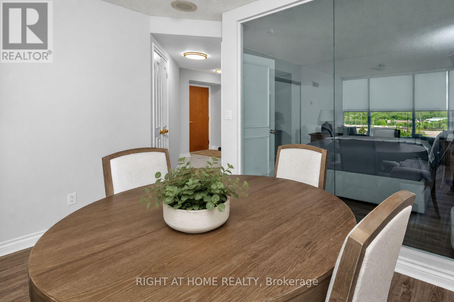 607 - 1 Palace Pier Court, Toronto, Ontario  M8V 3W9 - Photo 11 - W13638296