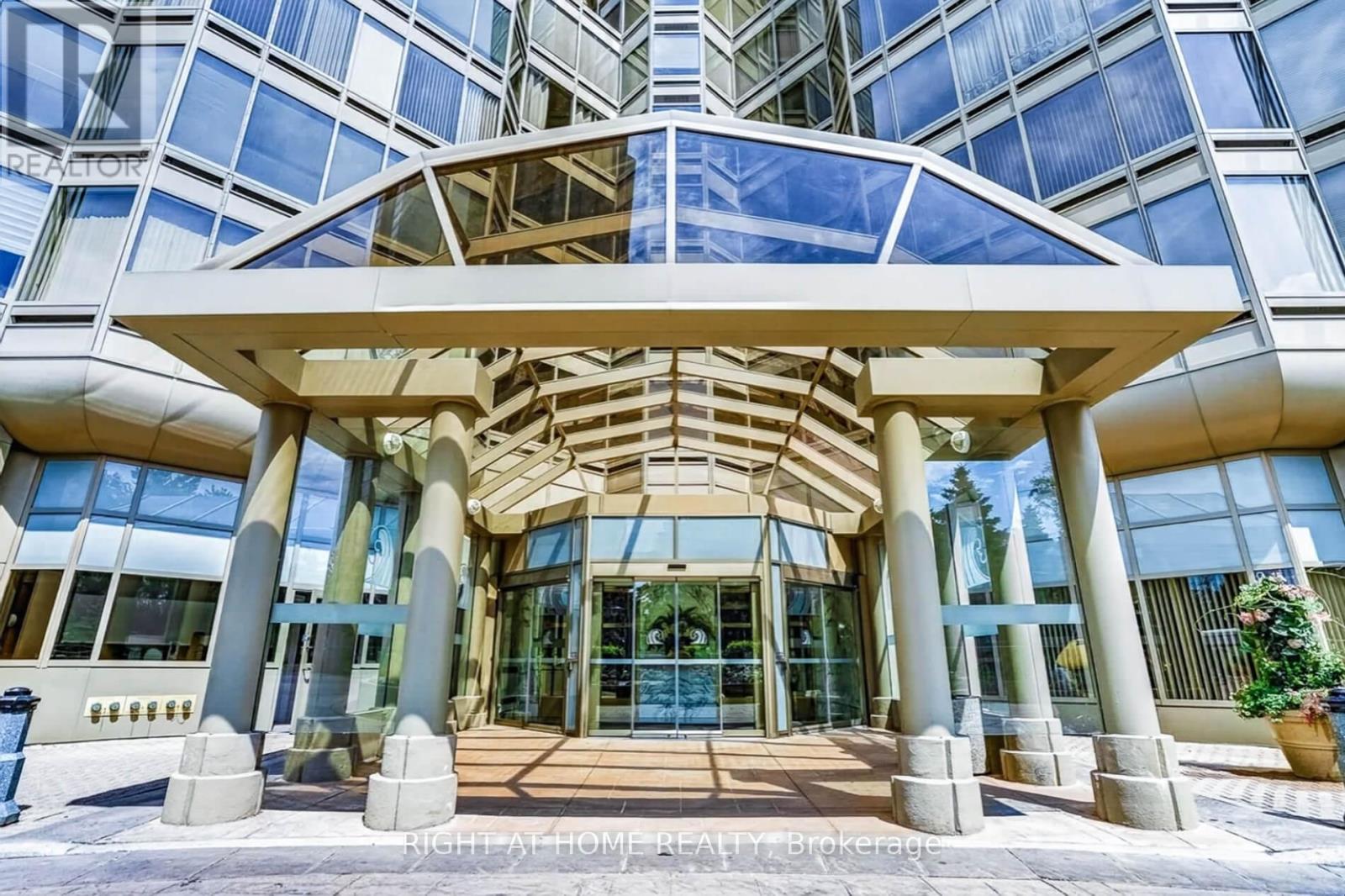 607 - 1 Palace Pier Court, Toronto, Ontario  M8V 3W9 - Photo 3 - W13638296