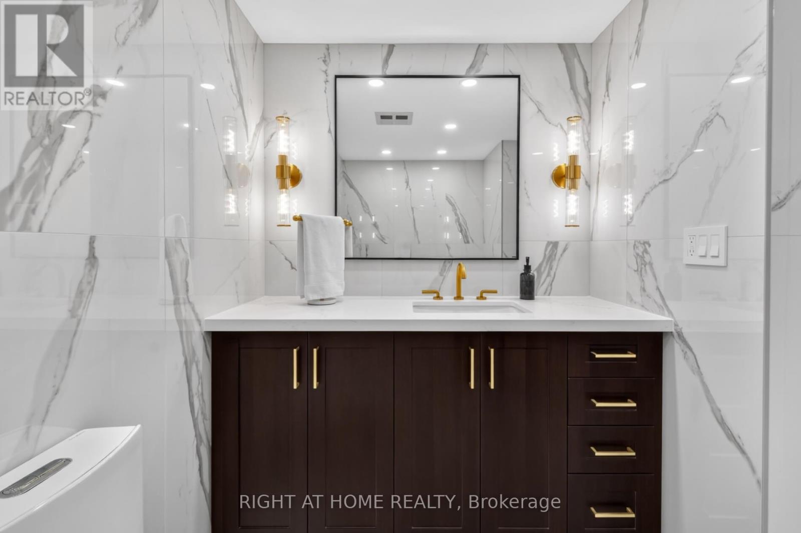 607 - 1 Palace Pier Court, Toronto, Ontario  M8V 3W9 - Photo 6 - W13638296