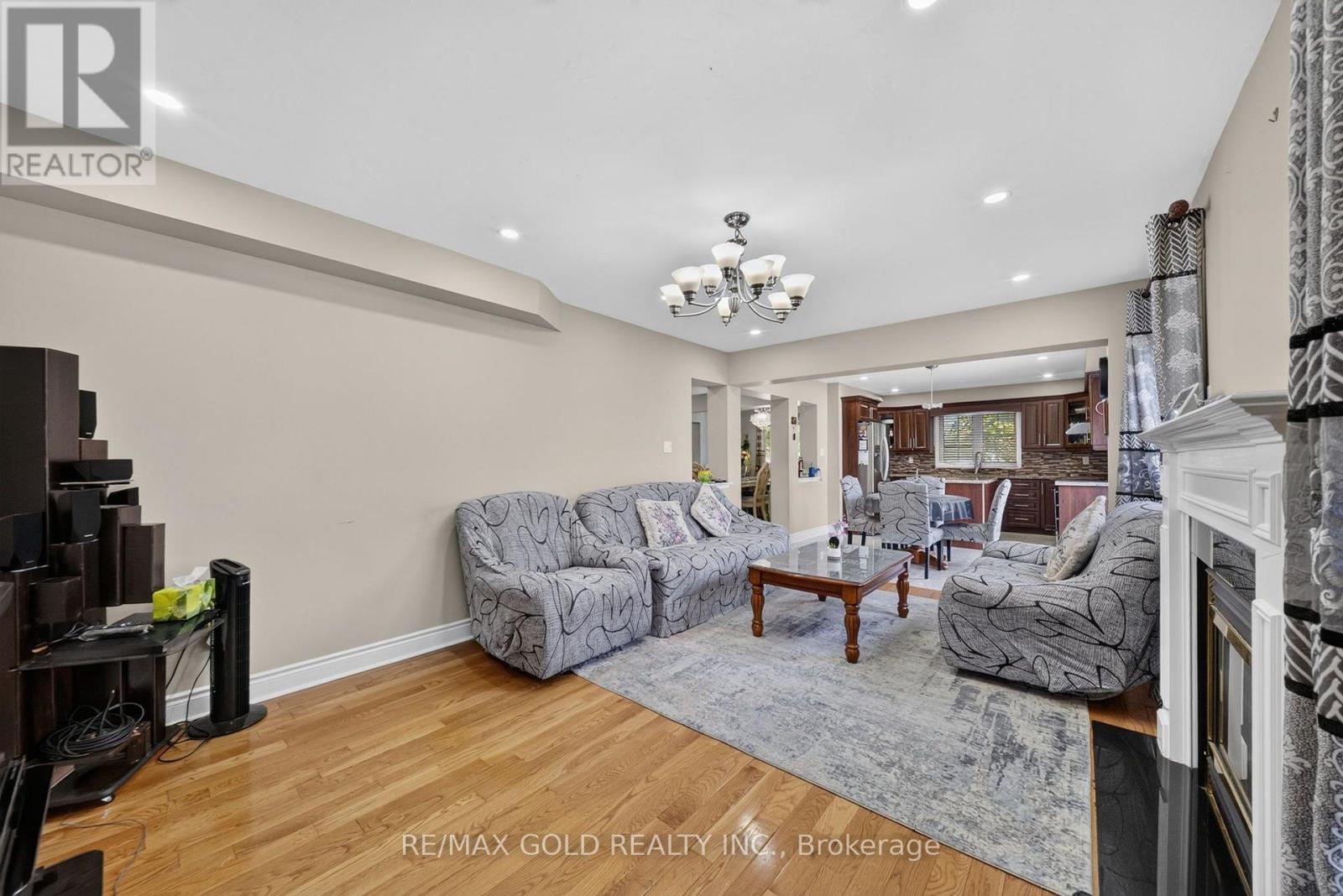 4 Sunnyview Road, Brampton, Ontario  L7A 3E3 - Photo 14 - W13638206