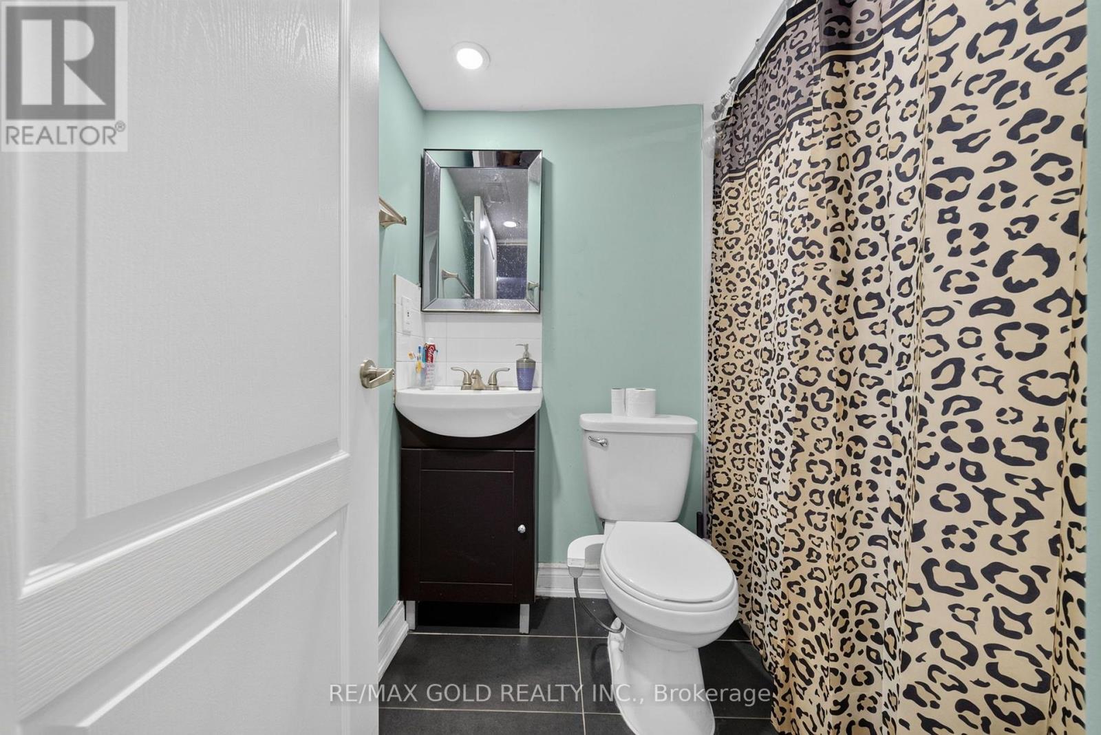 4 Sunnyview Road, Brampton, Ontario  L7A 3E3 - Photo 39 - W13638206