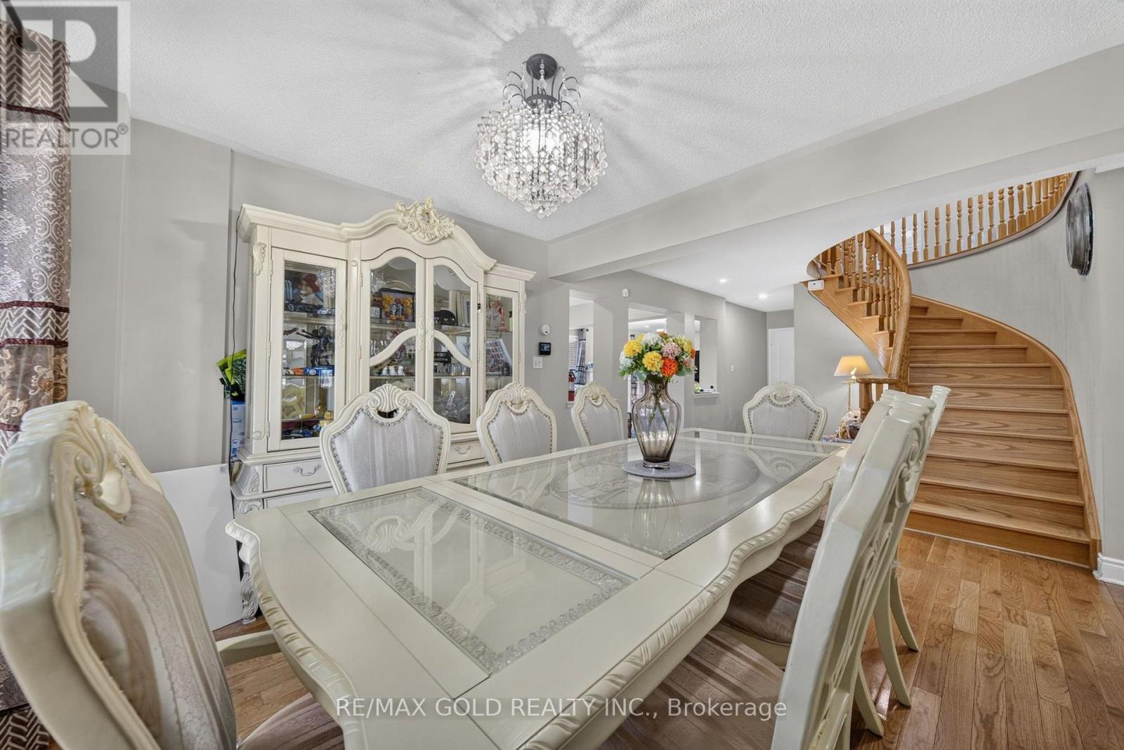 4 Sunnyview Road, Brampton, Ontario  L7A 3E3 - Photo 10 - W13638206