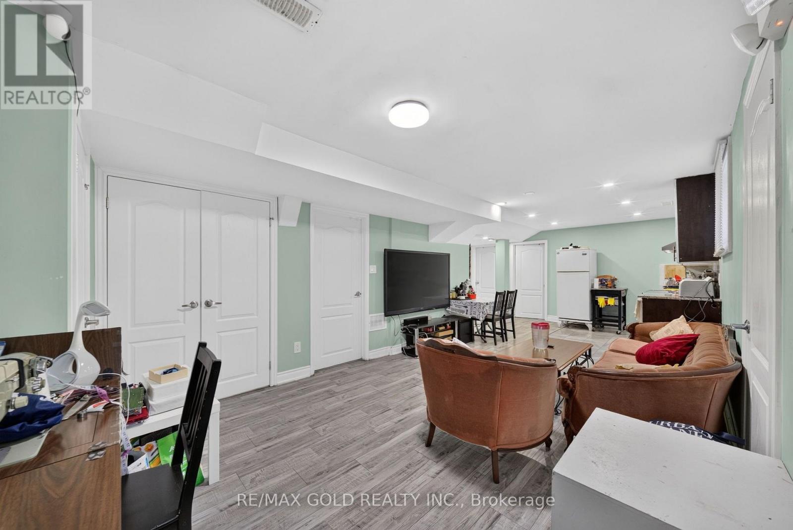 4 Sunnyview Road, Brampton, Ontario  L7A 3E3 - Photo 35 - W13638206
