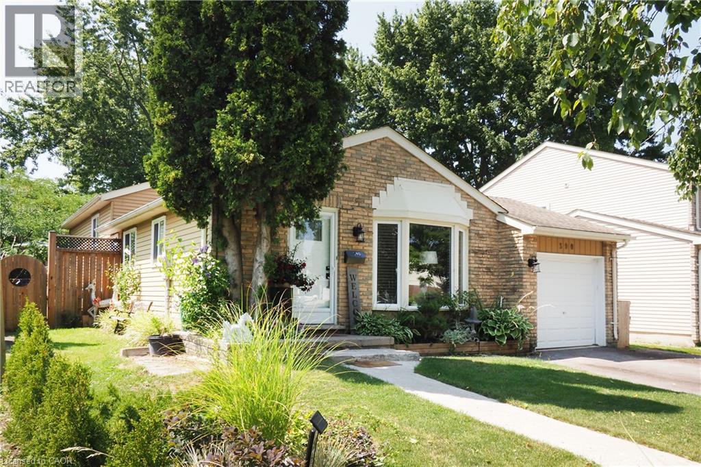390 Driftwood Drive, Kitchener, Ontario  N2N 1Y6 - Photo 2 - 40851462