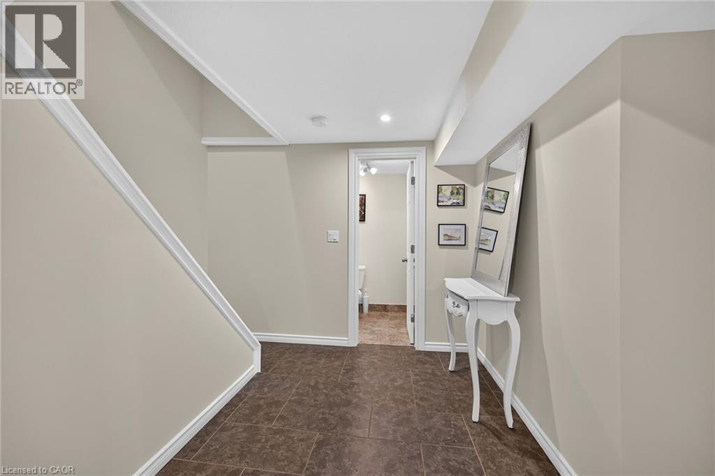 30 Regent Avenue Unit# 56, Hamilton, Ontario  L9B 1B3 - Photo 37 - 40852783