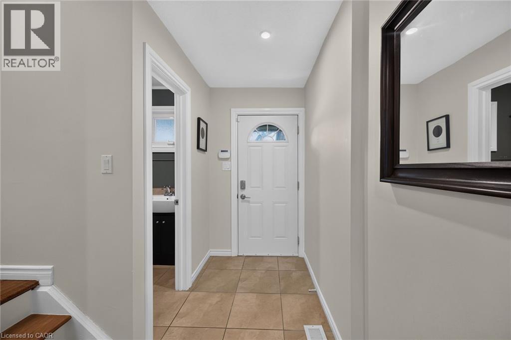30 Regent Avenue Unit# 56, Hamilton, Ontario  L9B 1B3 - Photo 5 - 40852783