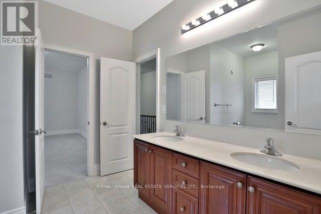 2271 Lyndhurst Drive, Oakville, Ontario  L6H 7V5 - Photo 14 - W13625840