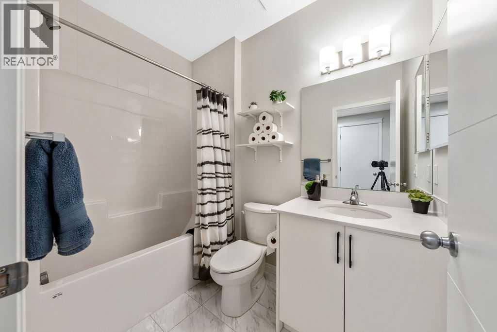 138 Midgrove Greenway SW, Airdrie, Alberta  T4B 5K7 - Photo 25 - A2334812