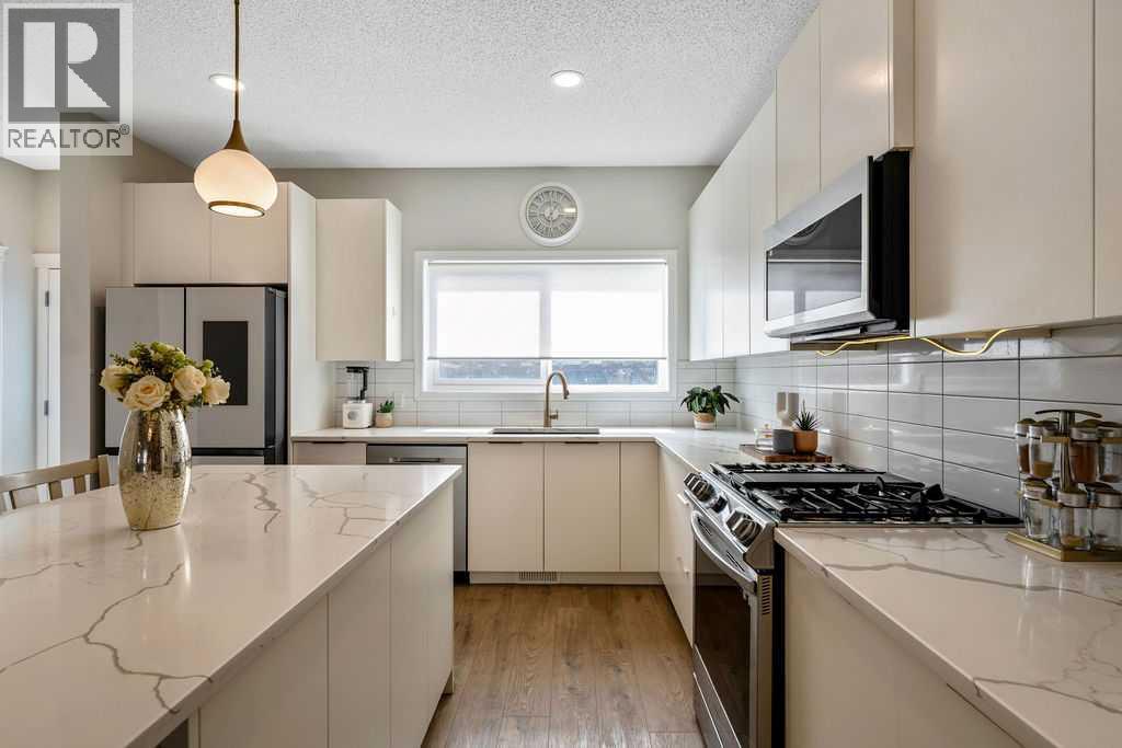 138 Midgrove Greenway SW, Airdrie, Alberta  T4B 5K7 - Photo 5 - A2334812