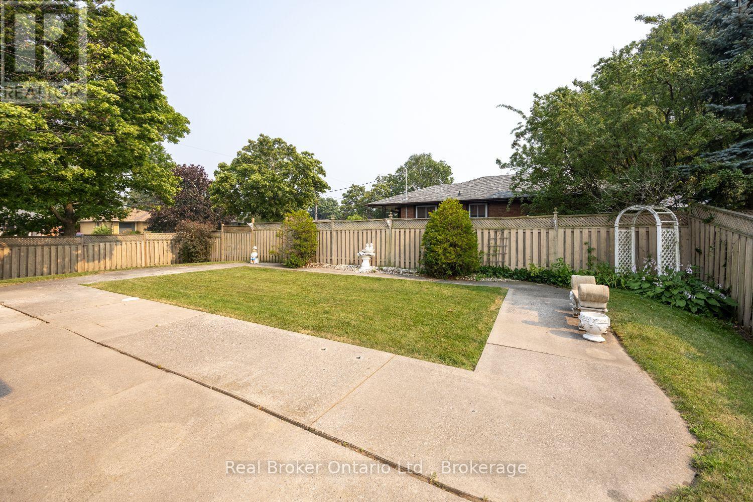 1125 Belvedere Avenue, Oshawa, Ontario  L1H 1S9 - Photo 22 - E13638480