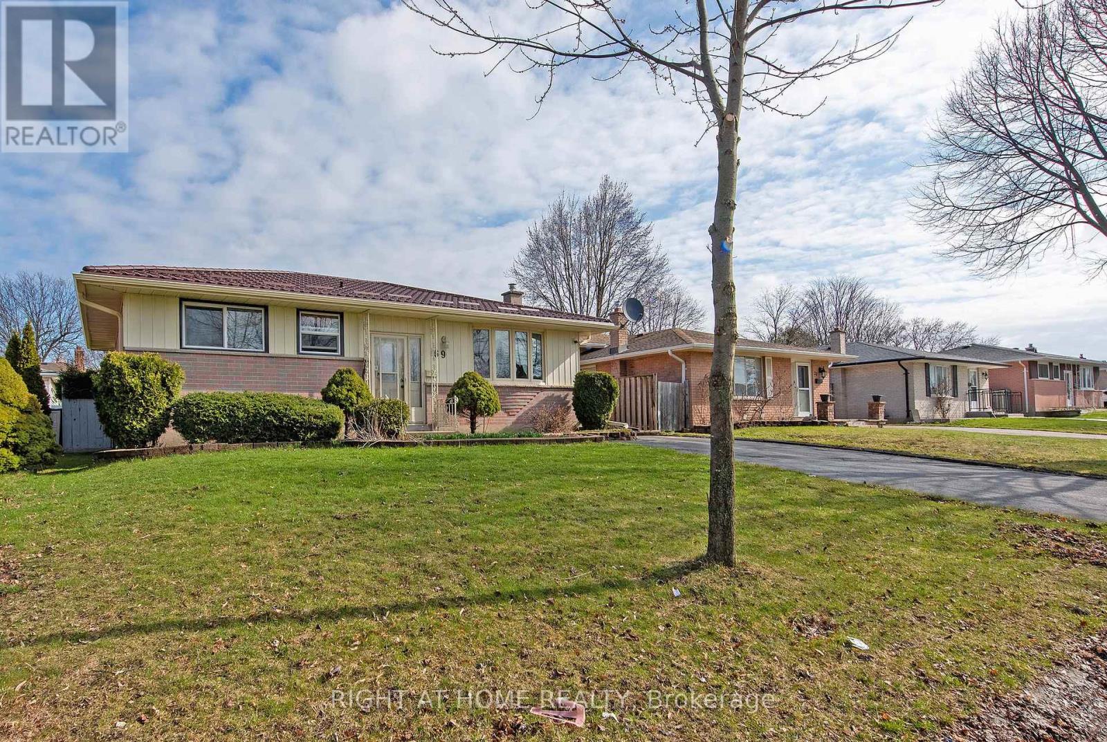 69 Alayne Crescent, London South, Ontario  N6E 2A2 - Photo 2 - X13638346