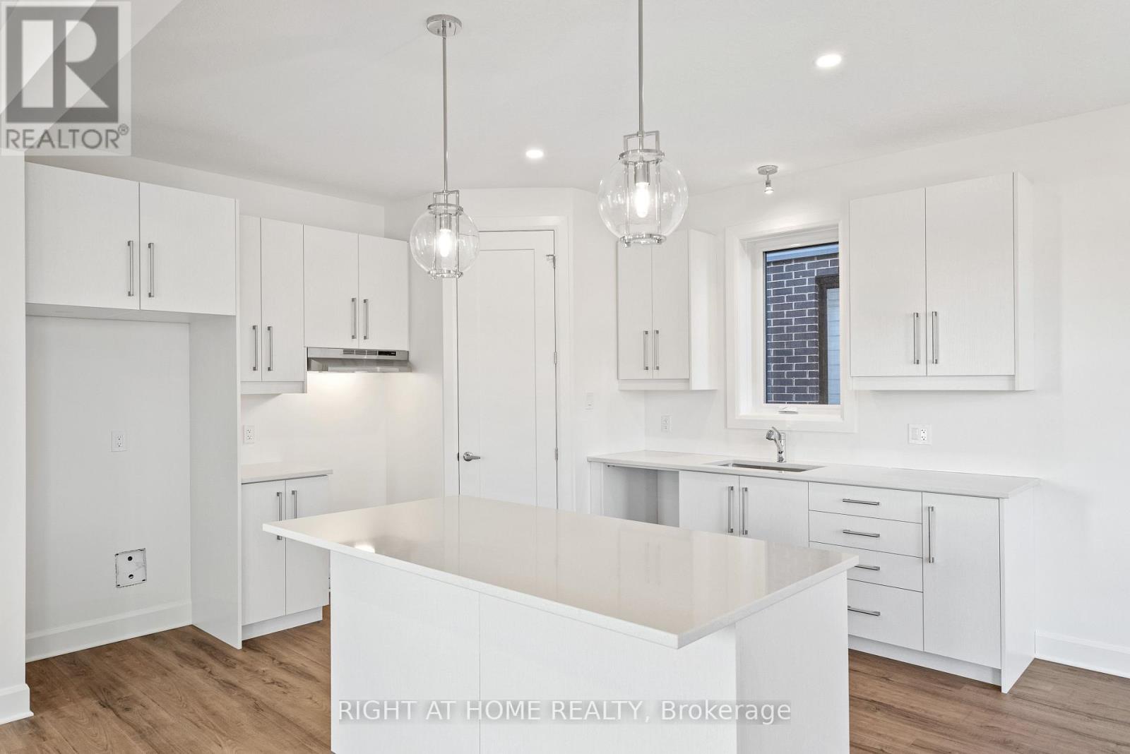 2 Welch Court, St. Thomas, Ontario  N5R 0M1 - Photo 7 - X13638362