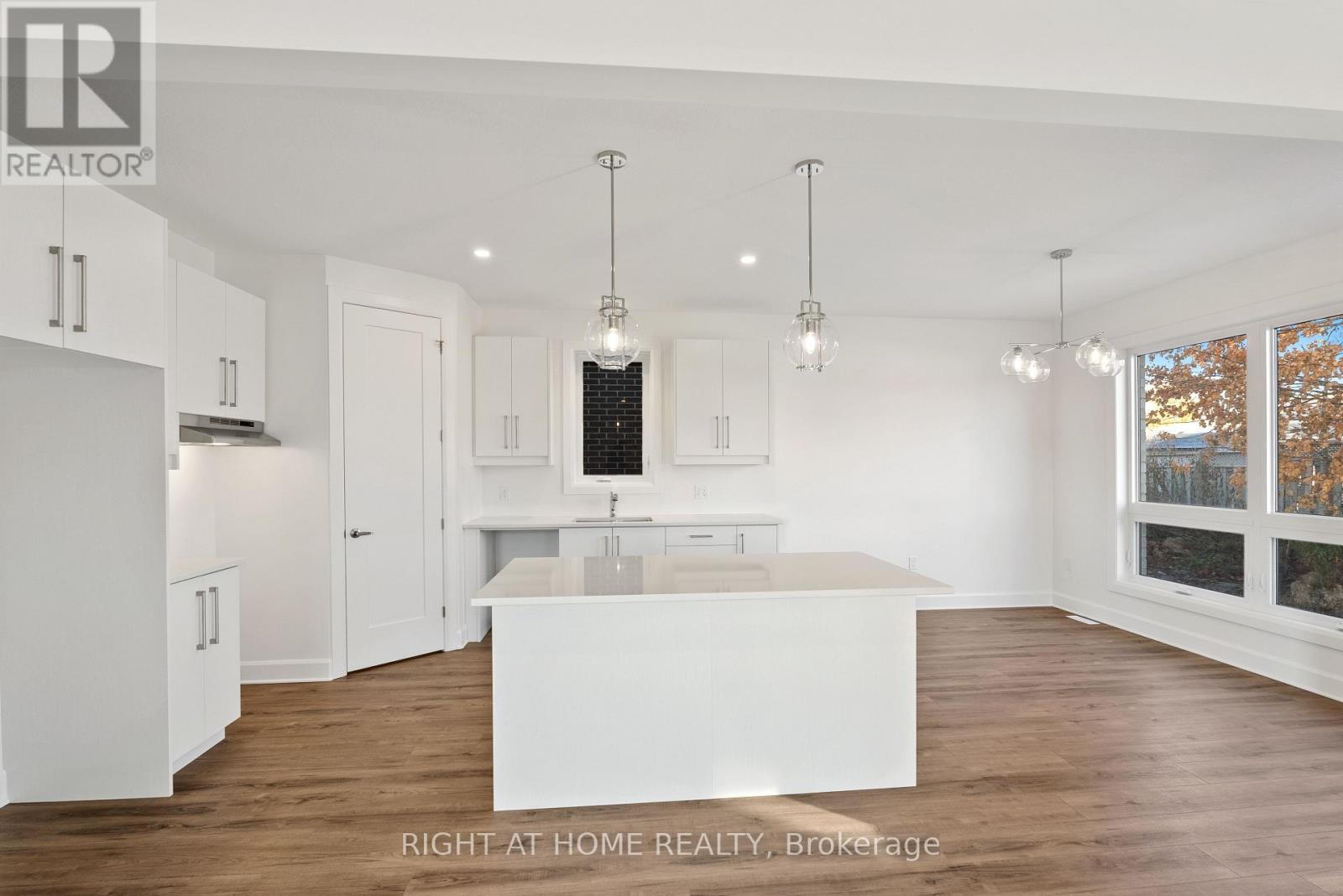 2 Welch Court, St. Thomas, Ontario  N5R 0M1 - Photo 8 - X13638362