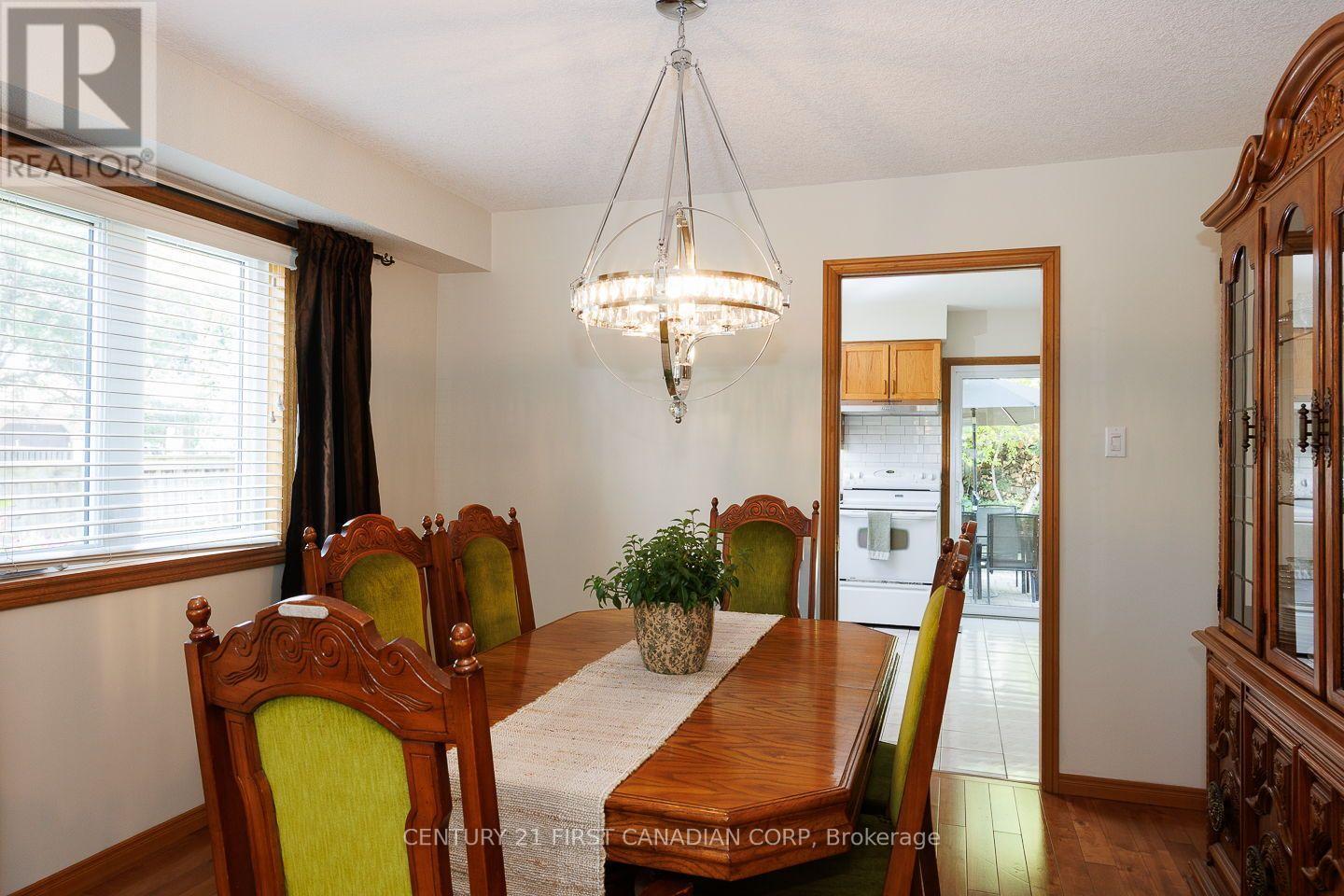 255 Deveron Crescent, London South, Ontario  N5Z 4N2 - Photo 10 - X13638370