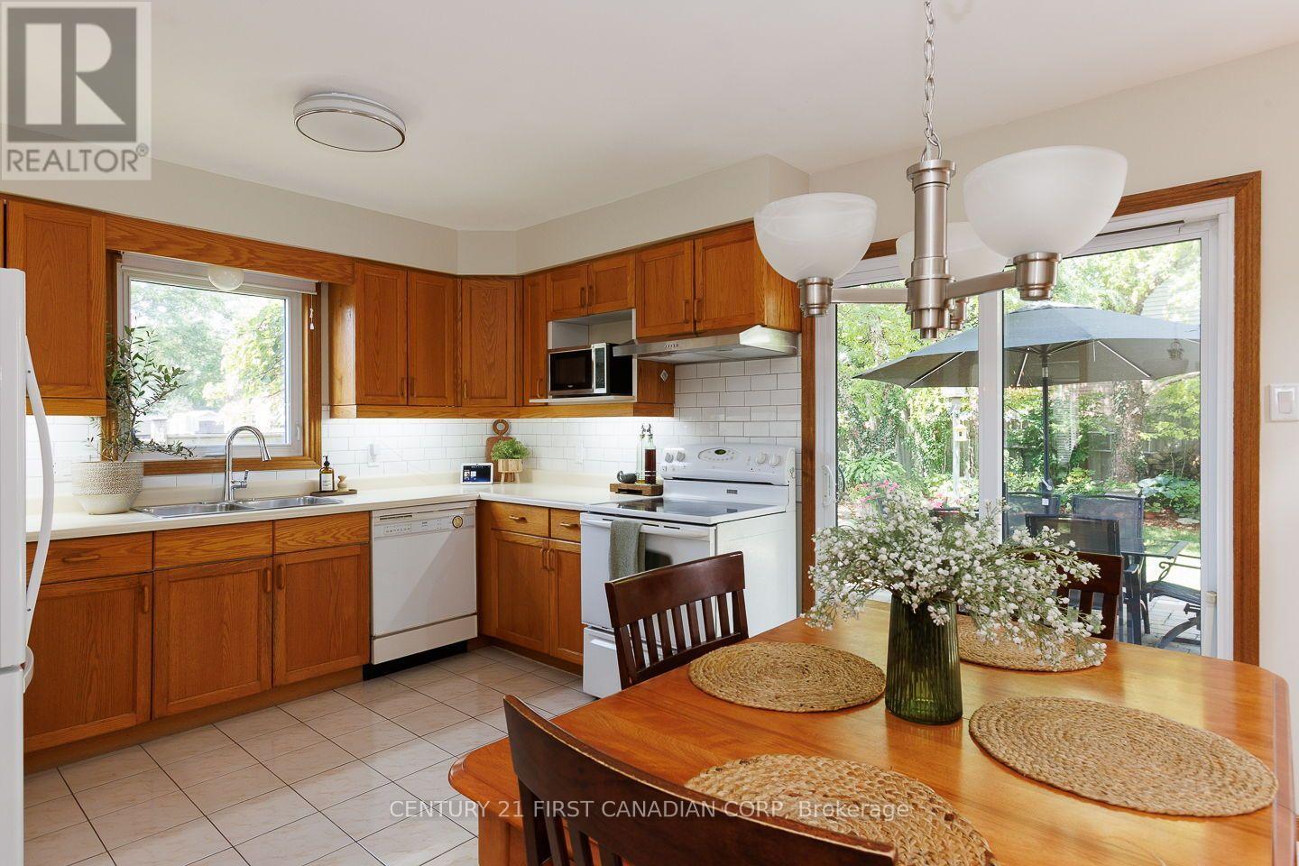 255 Deveron Crescent, London South, Ontario  N5Z 4N2 - Photo 11 - X13638370