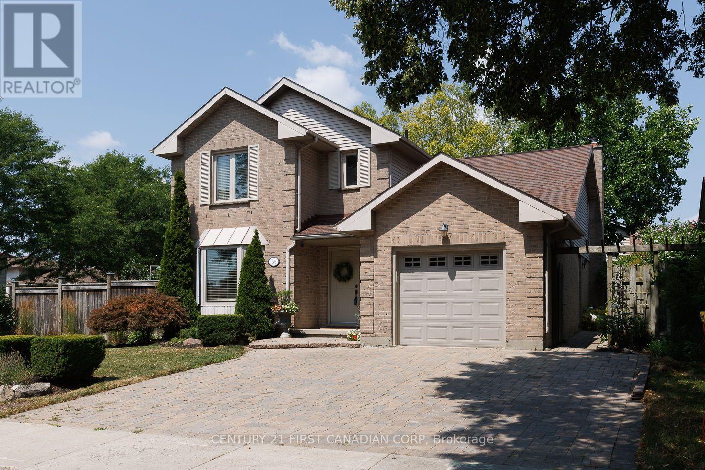 255 Deveron Crescent, London South, Ontario  N5Z 4N2 - Photo 2 - X13638370