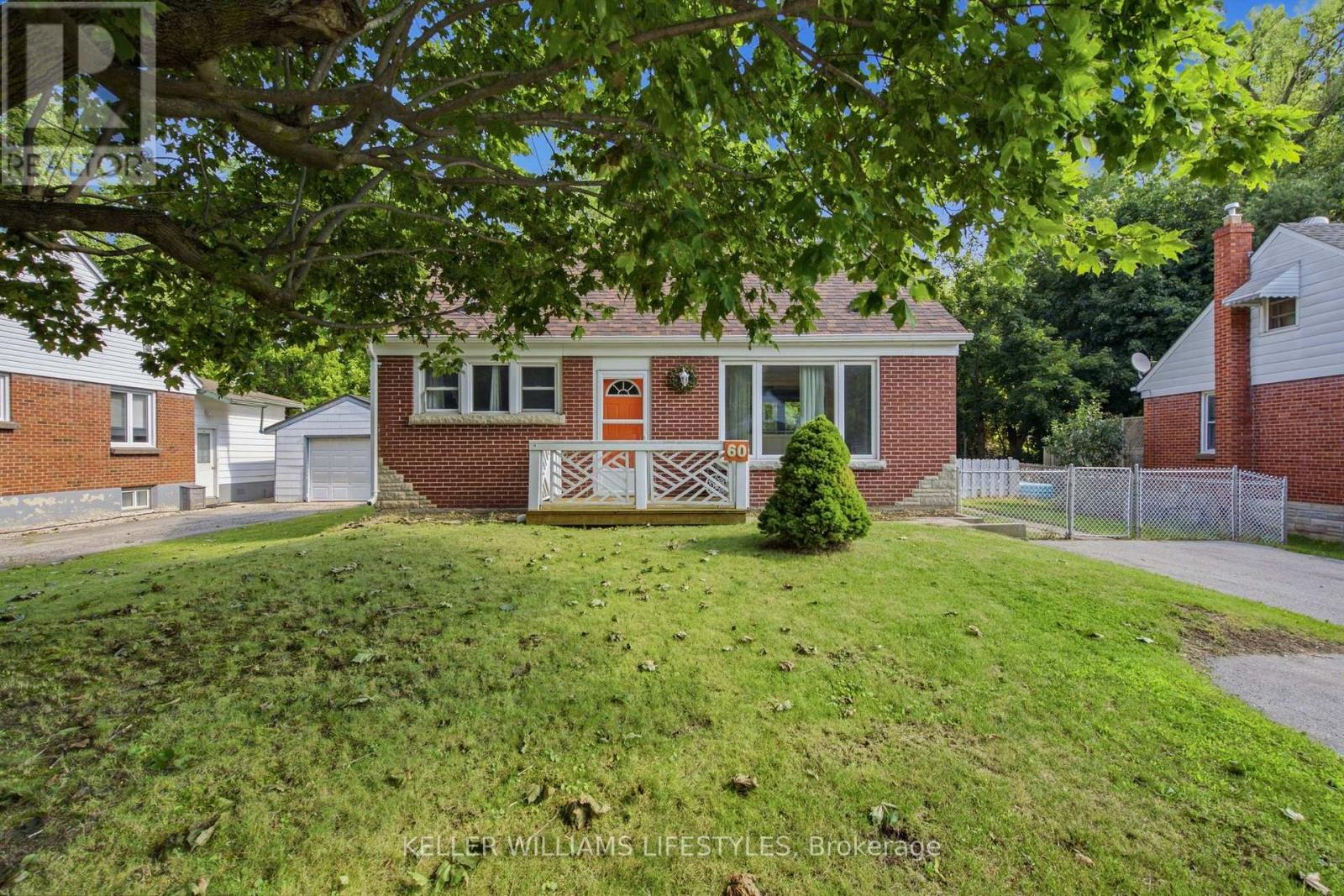 60 Churchill Crescent, St. Thomas, Ontario  N5R 1P5 - Photo 2 - X13638402