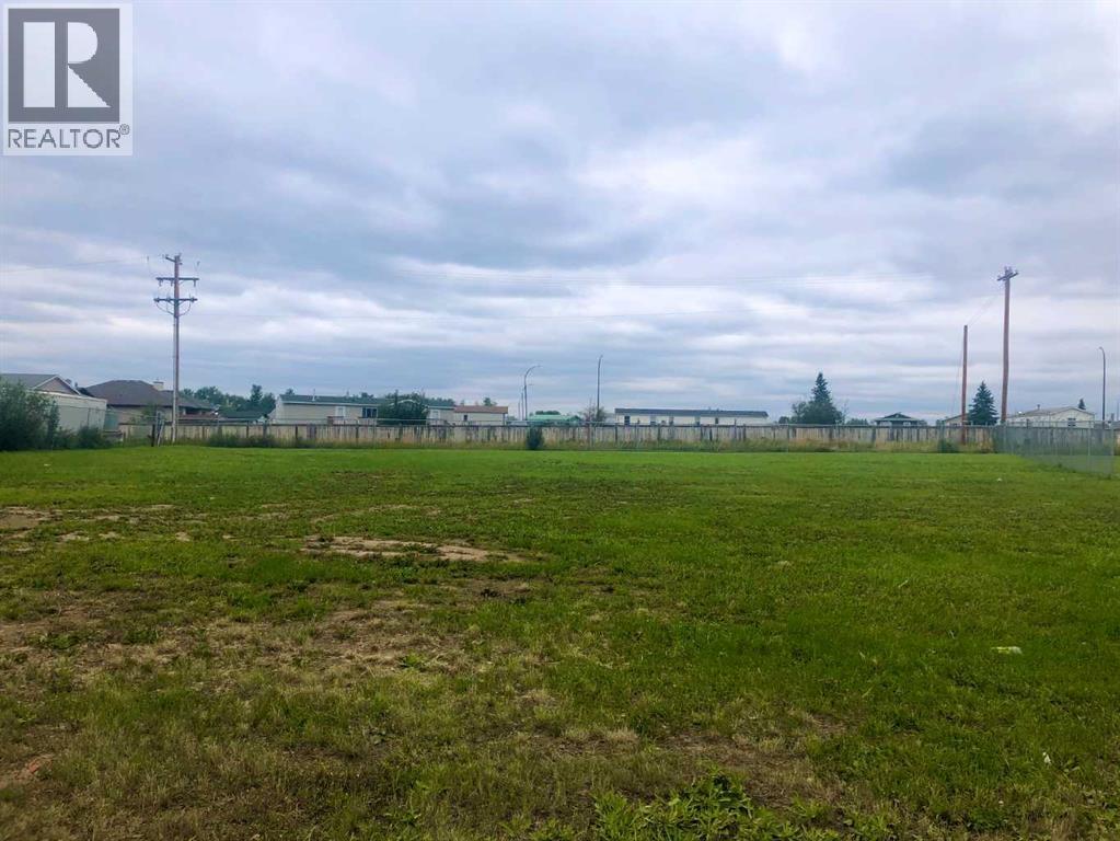 9906 Rainbow Boulevard, High Level, Alberta  T0H 1Z0 - Photo 1 - A2159328