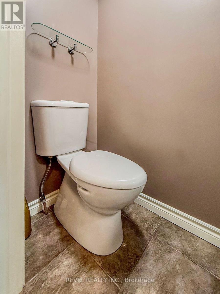 205 - 630 Lonergan Boulevard, Timmins, Ontario P4P 1H3 - Photo 15 - T13638406