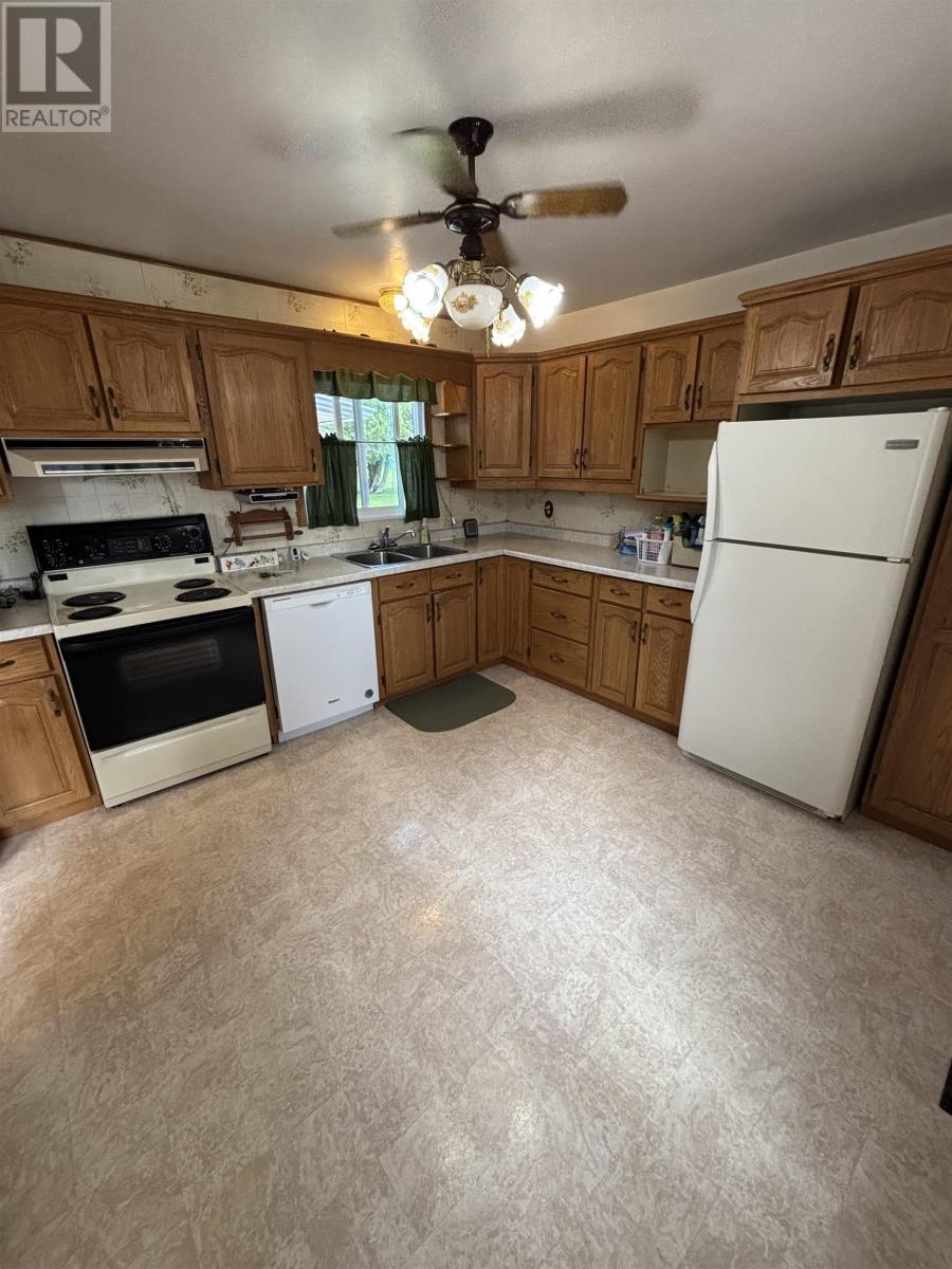 170 Pine Crescent, Atikokan, Ontario  P0T 1C0 - Photo 6 - TB2602233