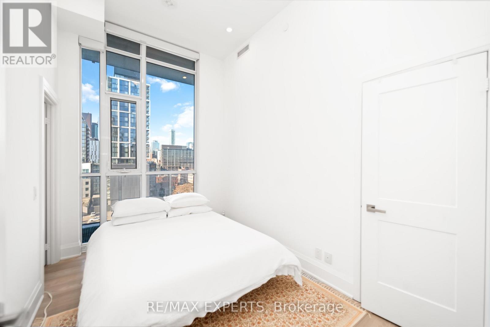 902 - 120 Parliament Street, Toronto, Ontario  M5A 2Y8 - Photo 2 - C13638488