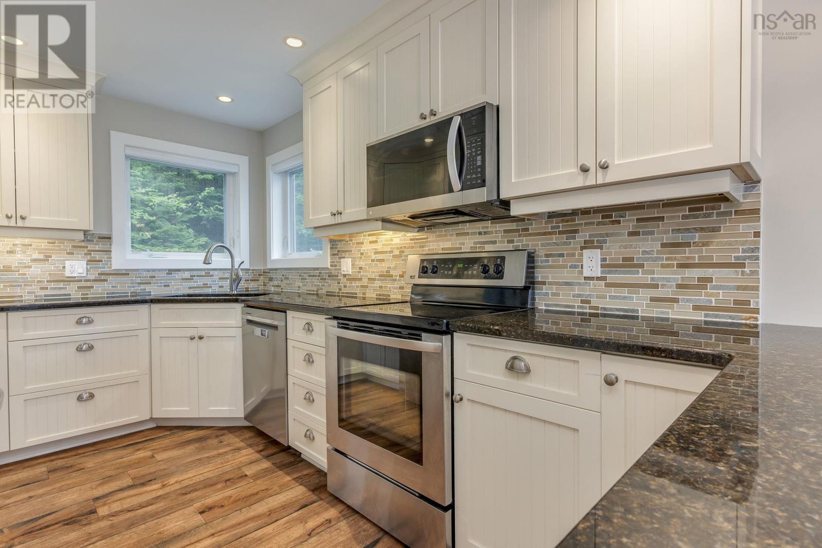 12991 Peggys Cove Road, Tantallon, Nova Scotia  B3Z 2K3 - Photo 6 - 202619603