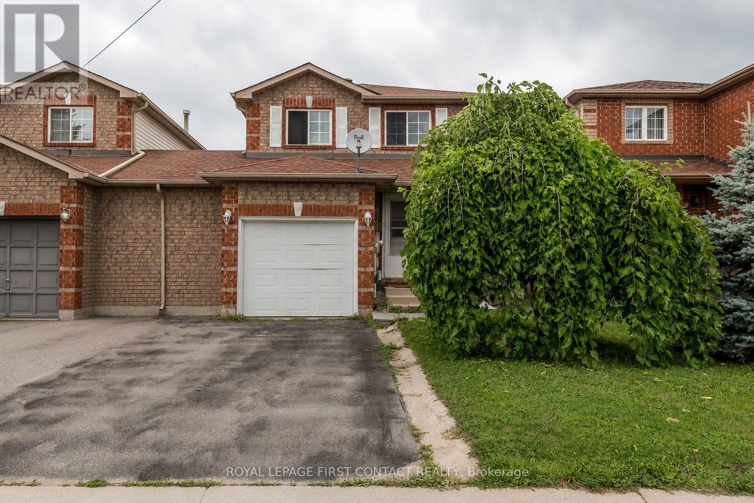 63 Dunsmore Lane, Barrie, Ontario L4M 6Z9 - Photo 3 - S13638450