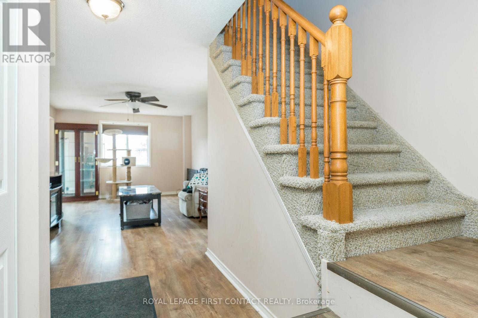 63 Dunsmore Lane, Barrie, Ontario L4M 6Z9 - Photo 6 - S13638450