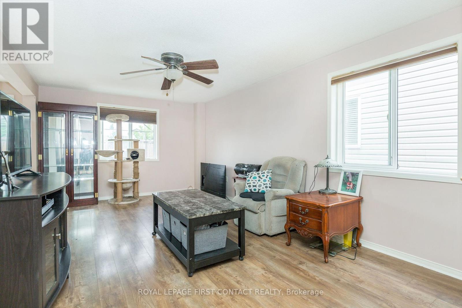 63 Dunsmore Lane, Barrie, Ontario L4M 6Z9 - Photo 8 - S13638450