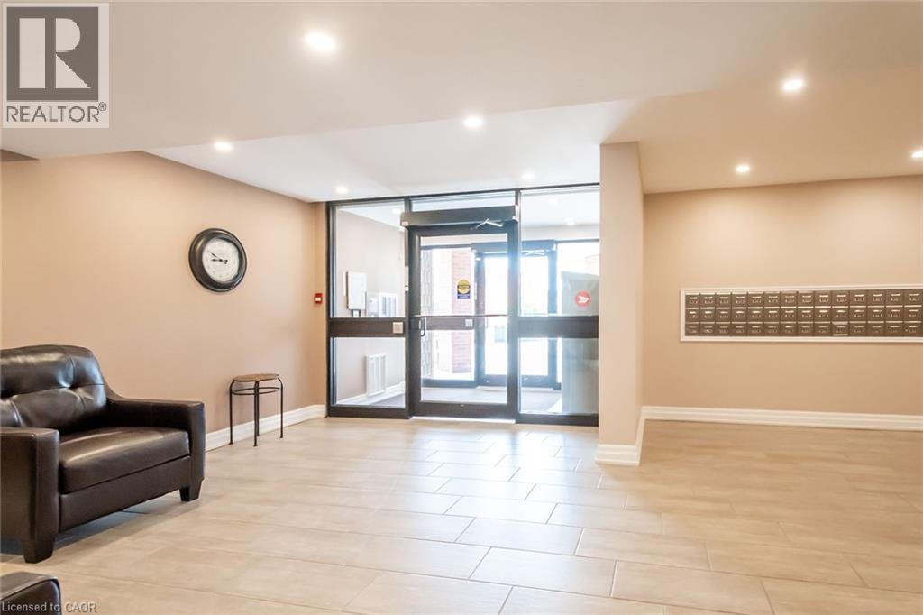 99 Donn Avenue Unit# 403, Stoney Creek, Ontario  L8E 4Z9 - Photo 4 - 40853101