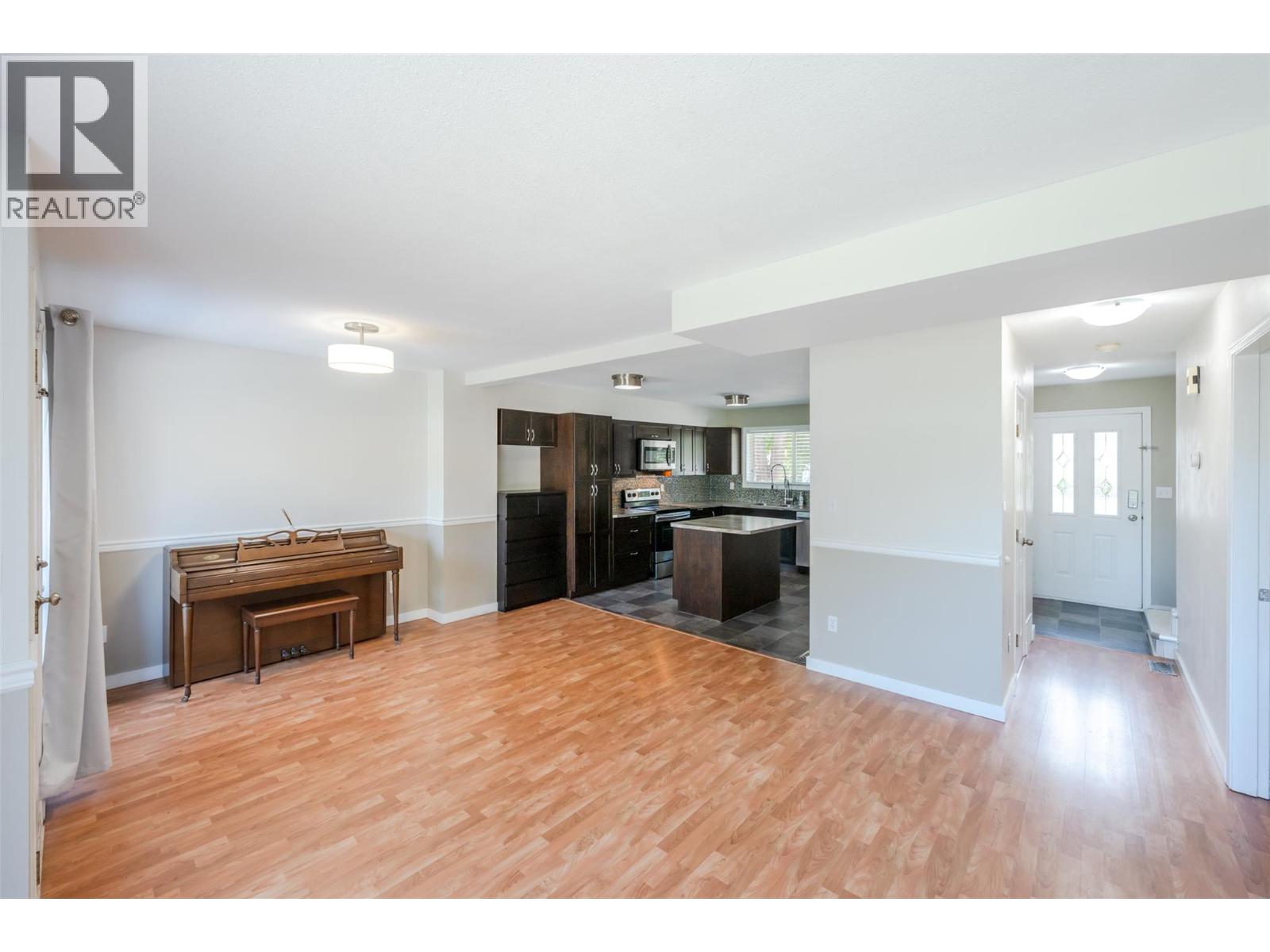 1458 Penticton Avenue Unit# 181 Penticton Photo 5 1458 Penticton Avenue Unit# 181 Penticton Photo 5