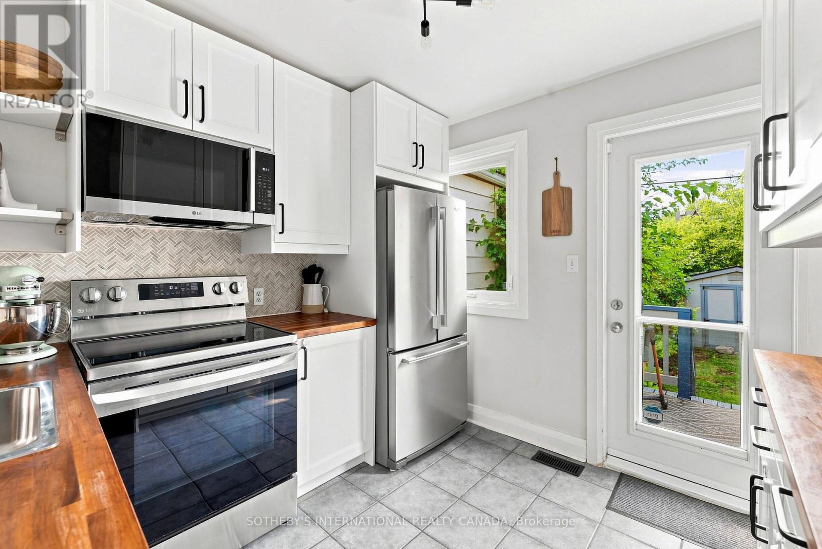213 Oakcrest Avenue, Toronto, Ontario  M4C 1B8 - Photo 13 - E13636584