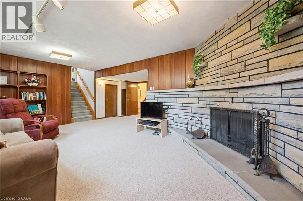 18 Strathcona Crescent, Kitchener, Ontario  N2B 2W6 - Photo 27 - 40847427