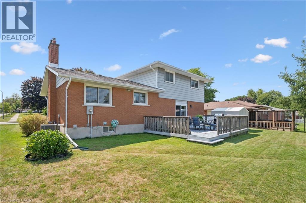18 Strathcona Crescent, Kitchener, Ontario  N2B 2W6 - Photo 33 - 40847427