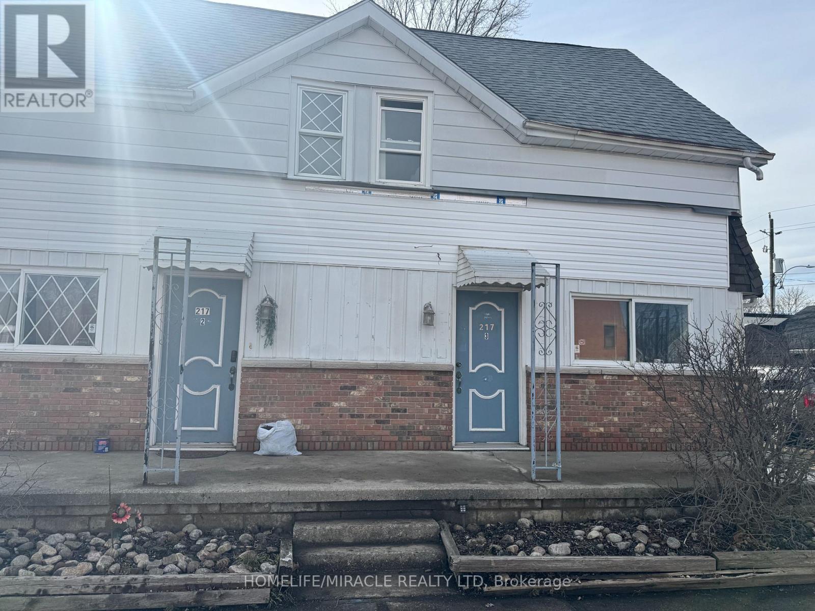 217 Creek Street, Chatham-Kent, Ontario  N8A 4C1 - Photo 1 - X13638462